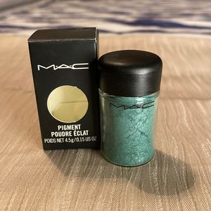 MAC “Teal” Pigment